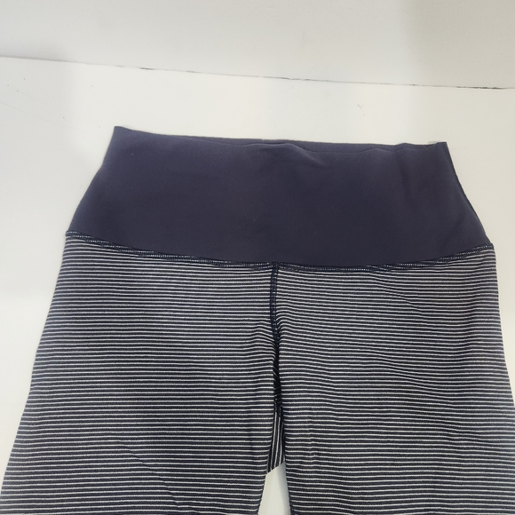 Lululemon fold over  or high waist  crop leggings stripes size 10 - Picture 8 of 12